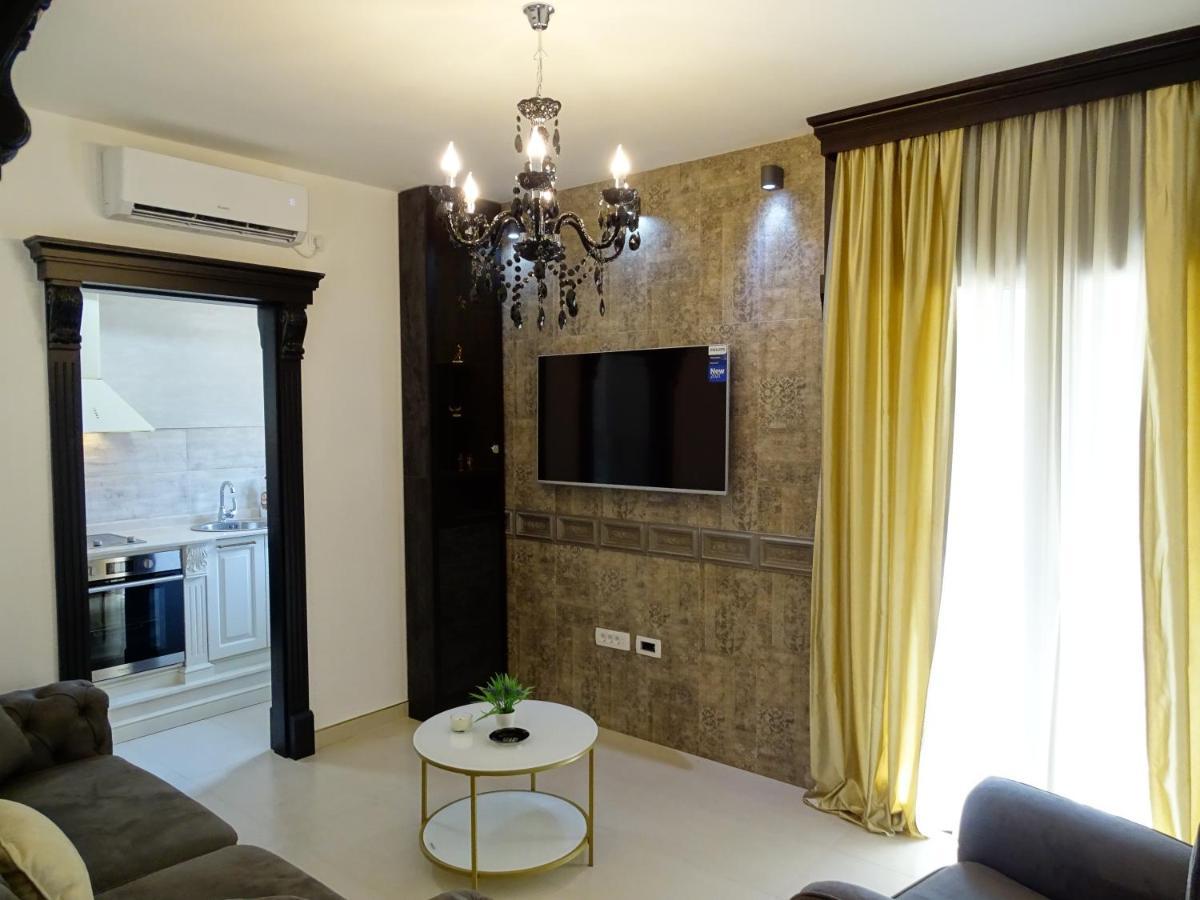Clive Apartments Cattaro Esterno foto