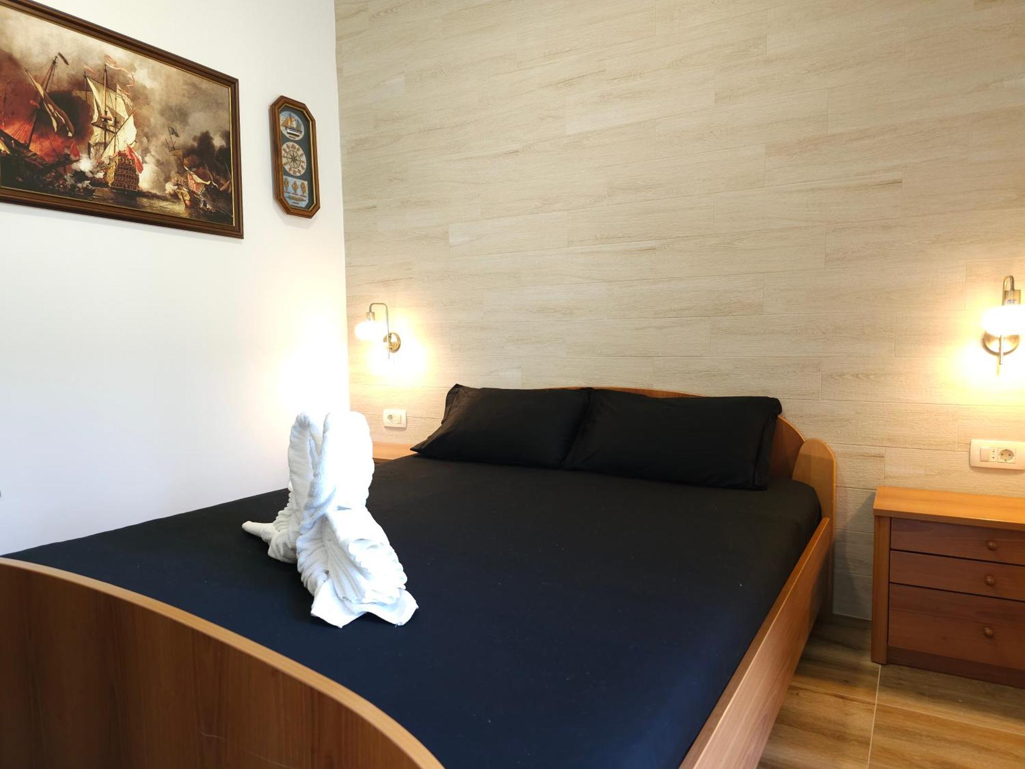 Clive Apartments Cattaro Esterno foto